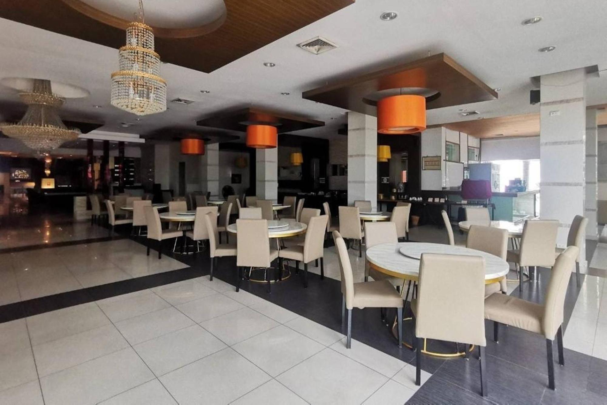 Suncity Hotel Pattaya Buitenkant foto