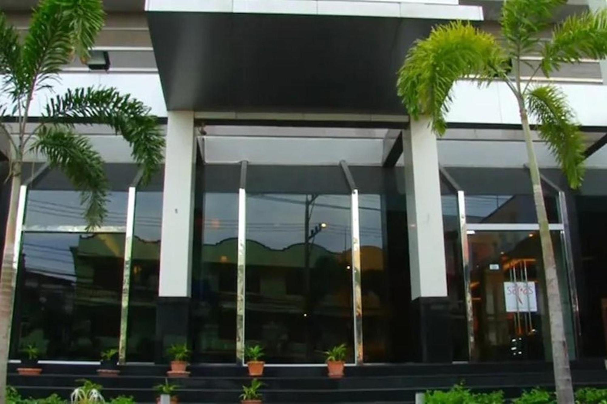 Suncity Hotel Pattaya Buitenkant foto
